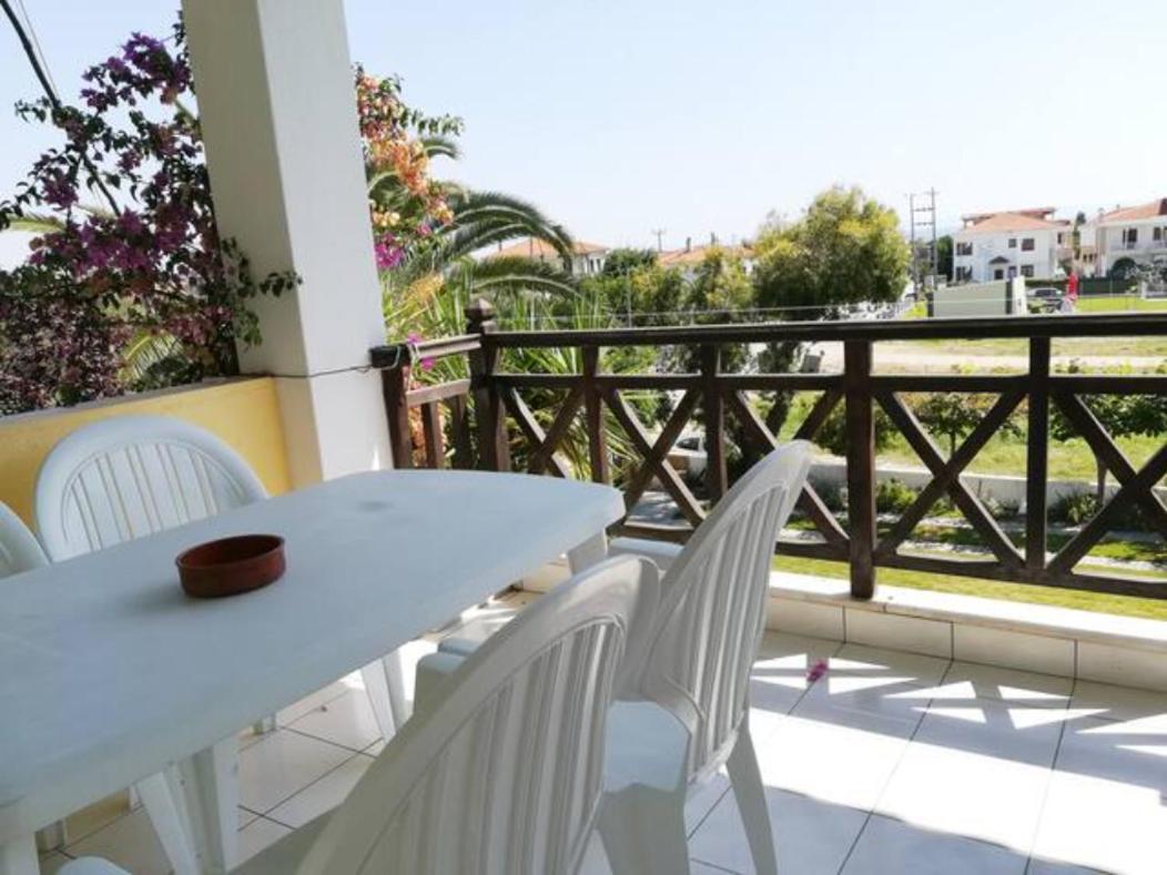 Melina Apartments Nikiti  Exterior photo