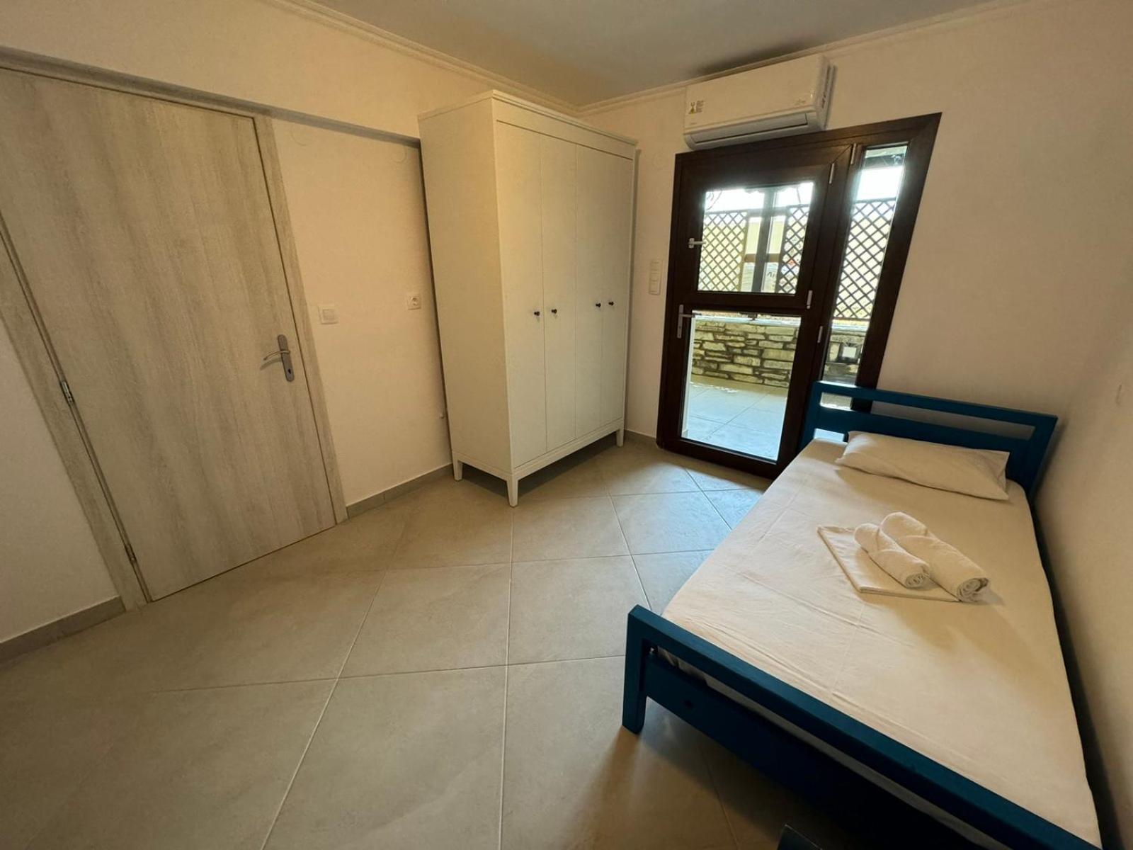 Melina Apartments Nikiti  Exterior photo