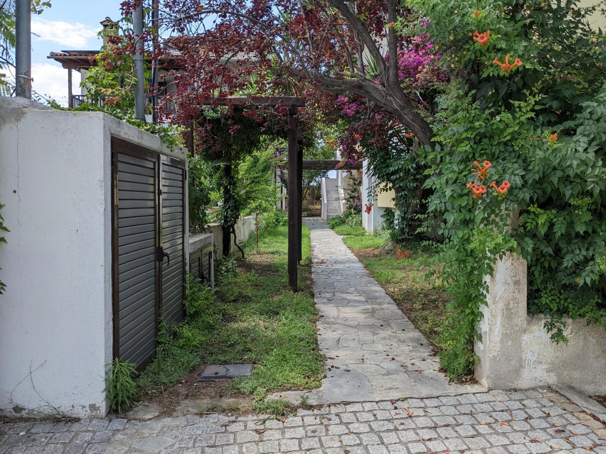 Melina Apartments Nikiti  Exterior photo