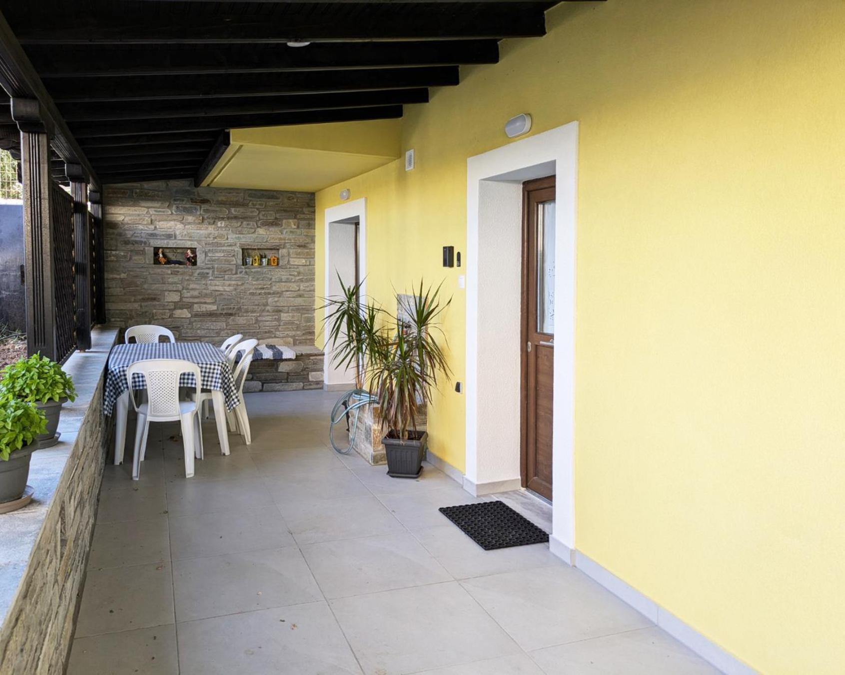 Melina Apartments Nikiti  Exterior photo